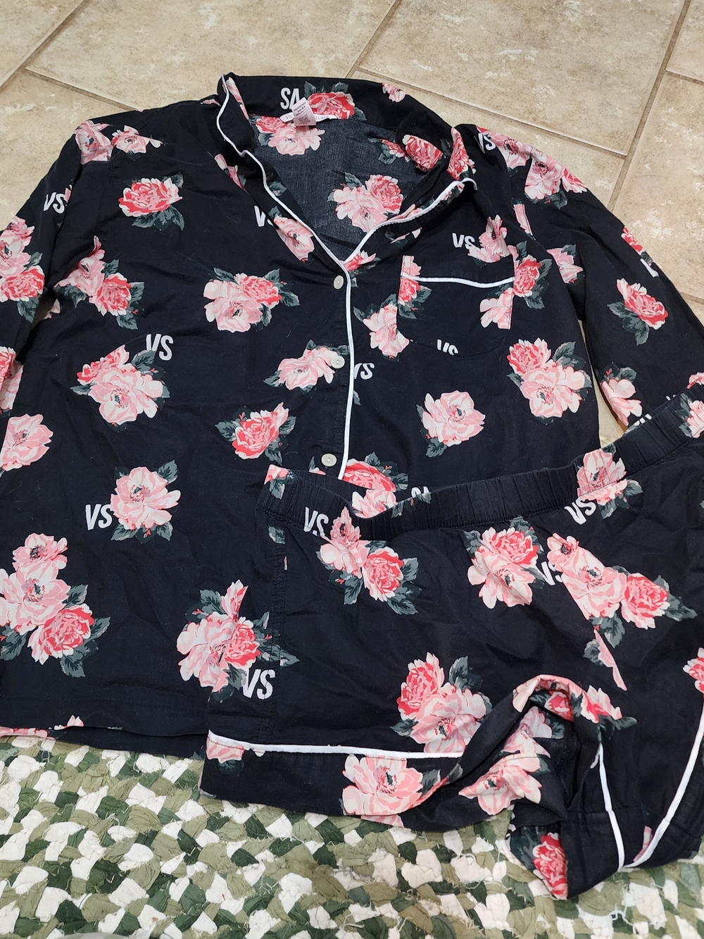 Victoria's Secret Black and Pink Floral Vintage Inspired Pajama Set W Pink Cami
